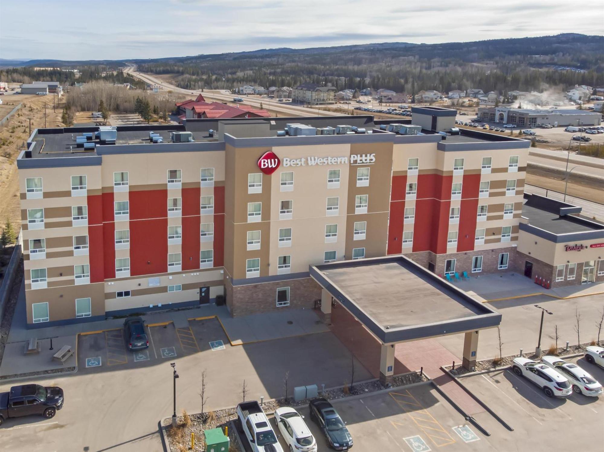 Best Western Plus Hinton Inn & Suites Экстерьер фото