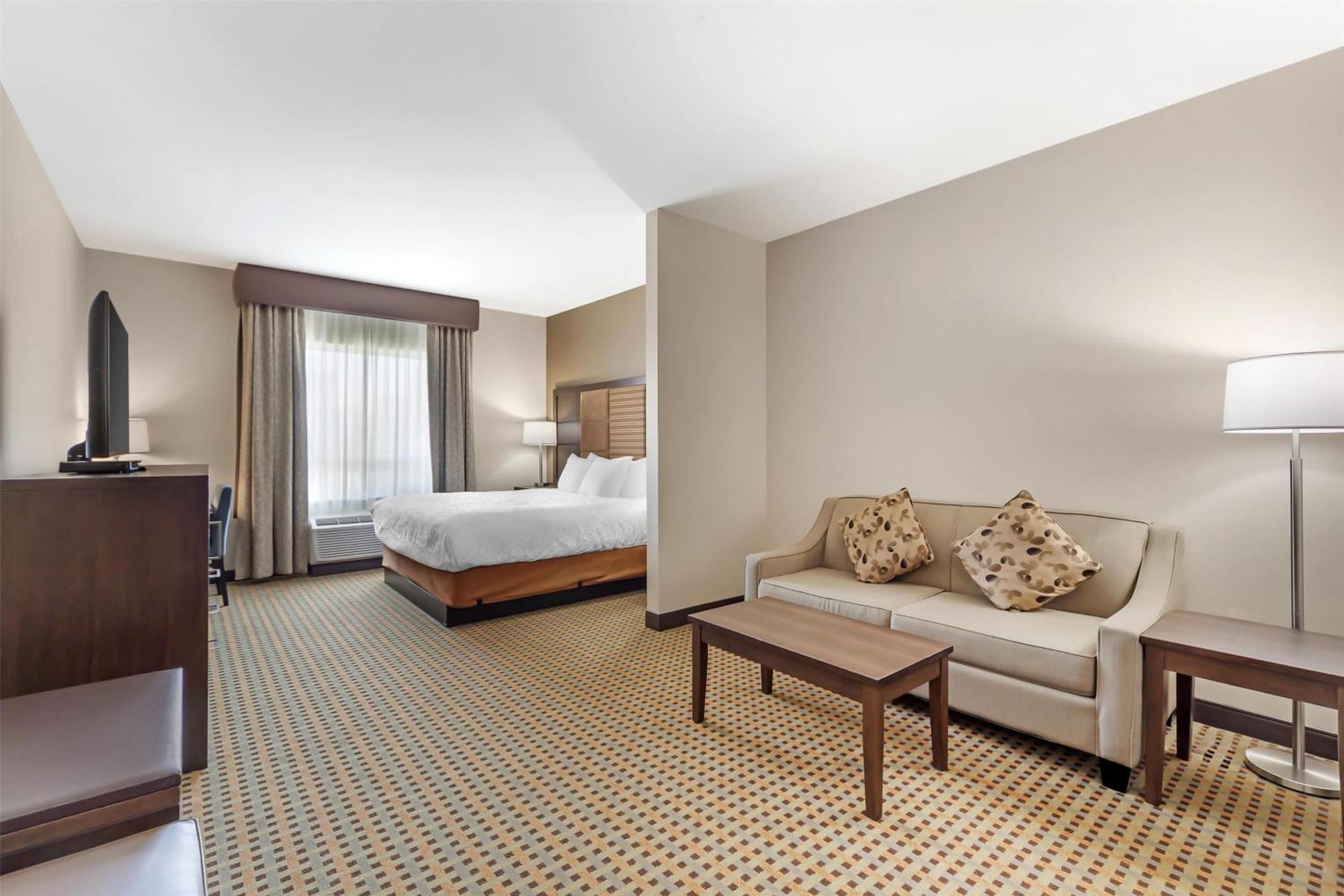 Best Western Plus Hinton Inn & Suites Экстерьер фото
