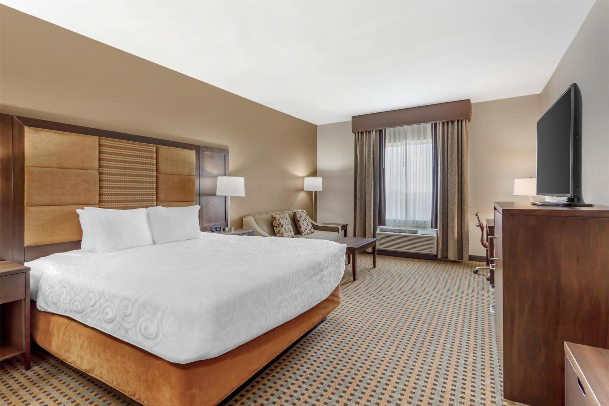 Best Western Plus Hinton Inn & Suites Экстерьер фото