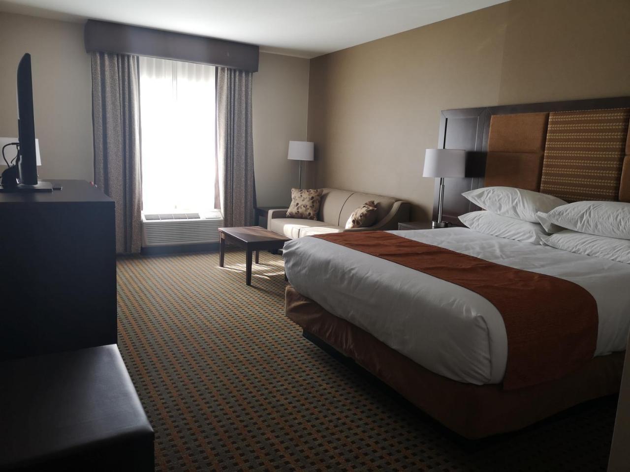 Best Western Plus Hinton Inn & Suites Экстерьер фото