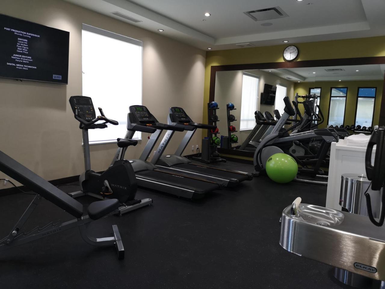 Best Western Plus Hinton Inn & Suites Экстерьер фото